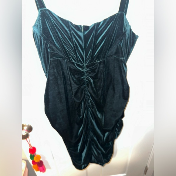 …. - Picture 3 of 4